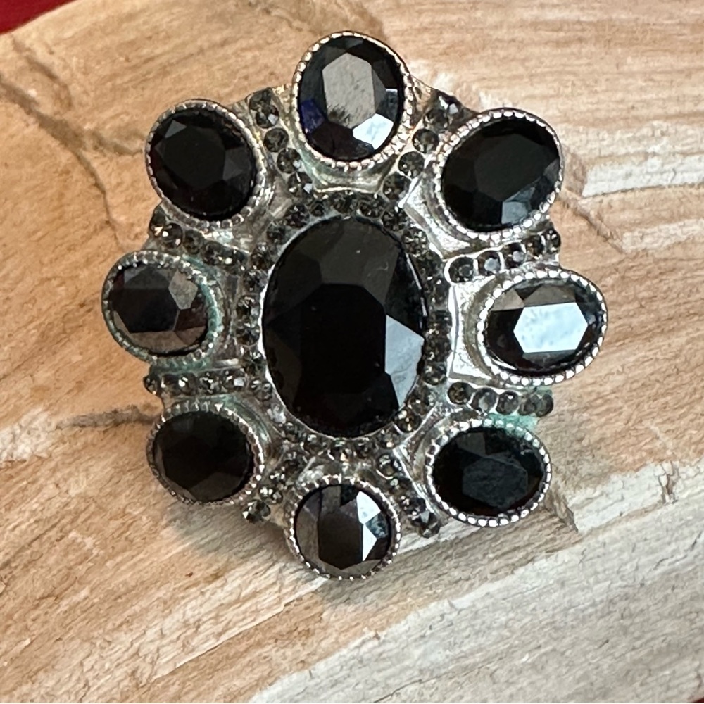 Costume Cocktail Ring one size fits all with expansion ring. (SKU 212)
